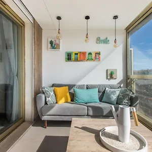  Appartement Lb Vacation I Admire Panoramic Ocean Views Through Walls Of Windows